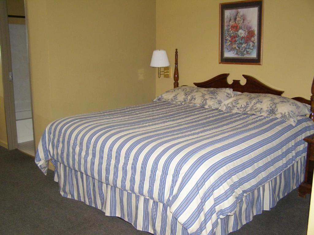 First Western Inn Caseyville Esterno foto