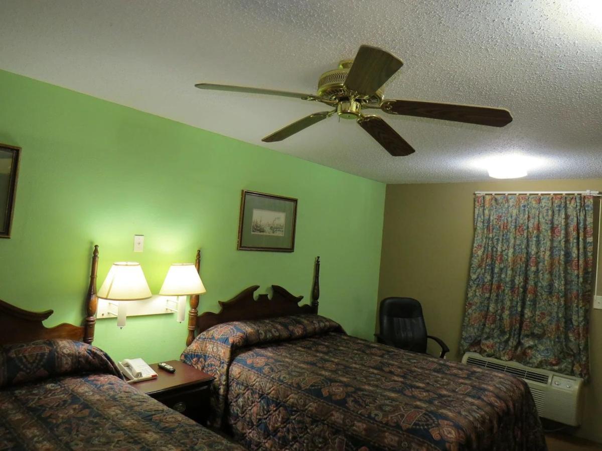 First Western Inn Caseyville Esterno foto
