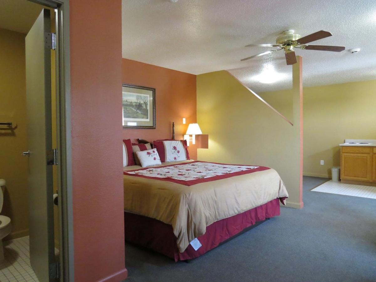 First Western Inn Caseyville Esterno foto